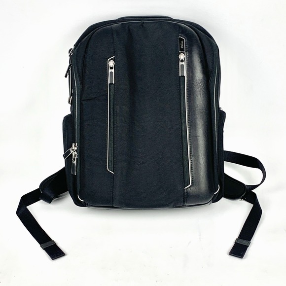 Tumi Men's Arrivé Logan Backpack Black Travel Business (Approx 11''x16'')